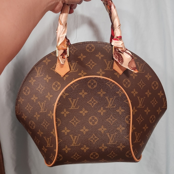 EUC LOUIS VUITTON ELLIPSE MONOGRAM MM with COA!!! Excellent condition  vintage!! - Picture 3 of 16
